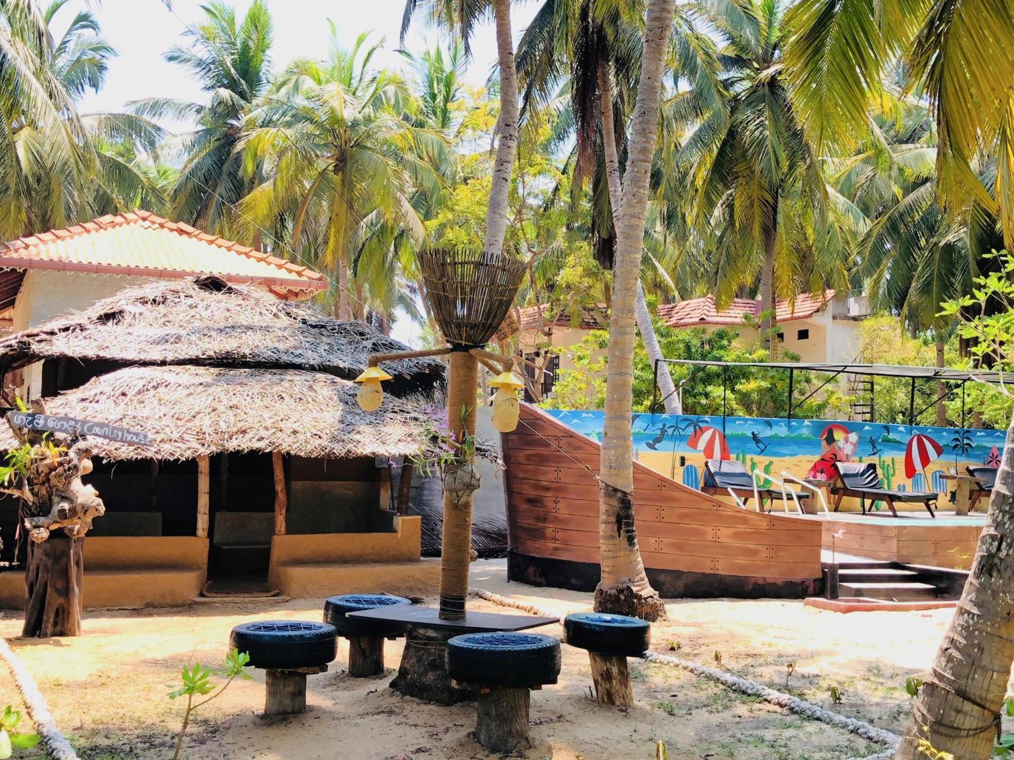 Wind Blend Kite Resort Калпития Екстериор снимка